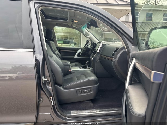 JTMCY7AJ5H4049172 Toyota Land Cruiser