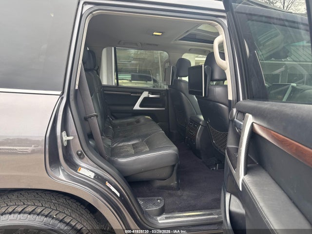 JTMCY7AJ5H4049172 Toyota Land Cruiser