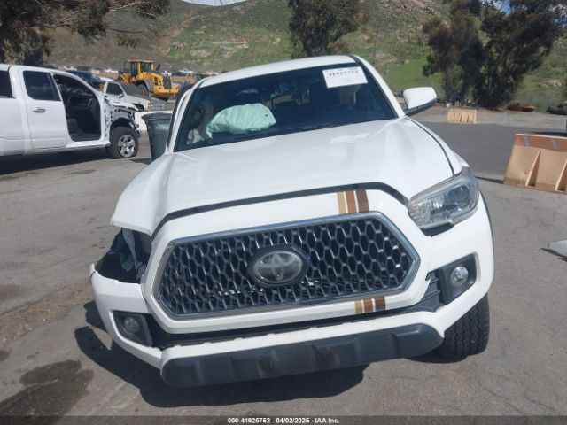 3TMCZ5AN5KM249582 Toyota Tacoma Trd Off Road