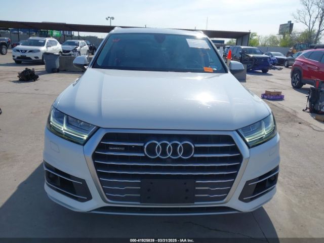 WA1VAAF75KD017718 Audi Q7 55 Premium