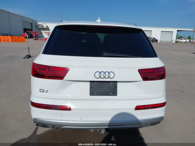 WA1VAAF75KD017718 Audi Q7 55 Premium