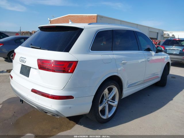 WA1VAAF75KD017718 Audi Q7 55 Premium