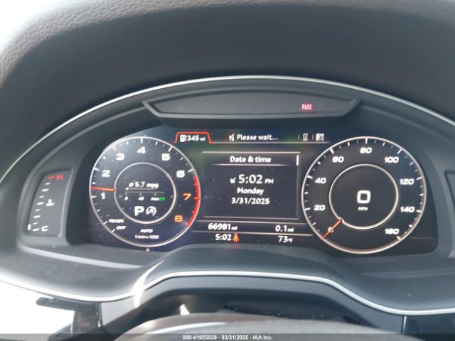 WA1VAAF75KD017718 Audi Q7 55 Premium