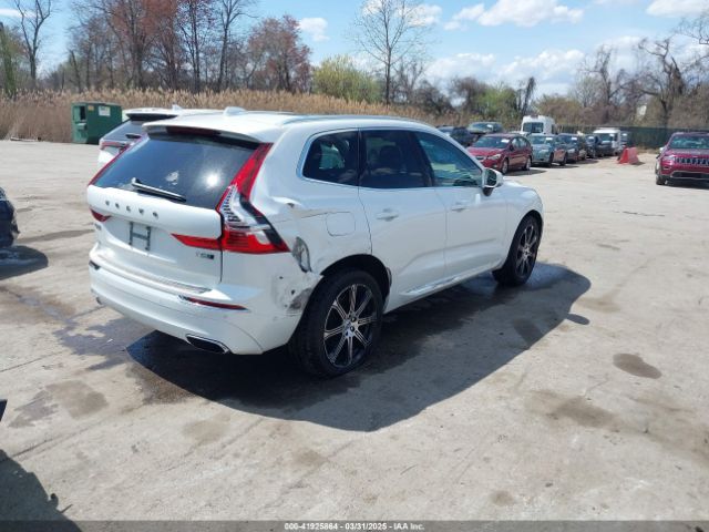 2019 VOLVO XC60 LYV102RL9KB284828 Photo 3