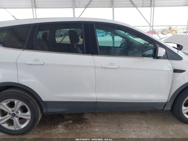 1FMCU0G74GUB23044 Ford ESCAPE SE