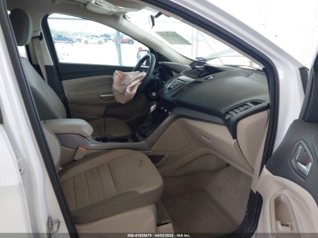 1FMCU0G74GUB23044 Ford ESCAPE SE