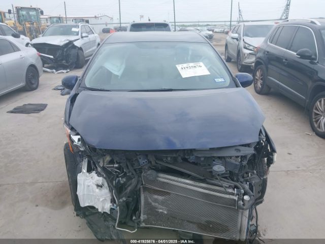 JTDKN3DU9F0448383 Toyota Prius Three