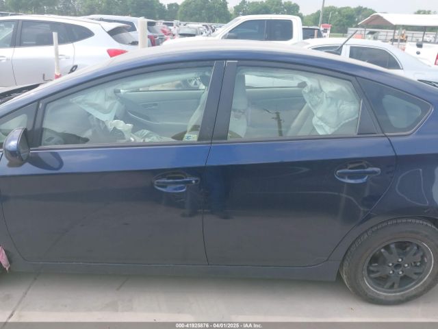 JTDKN3DU9F0448383 Toyota Prius Three