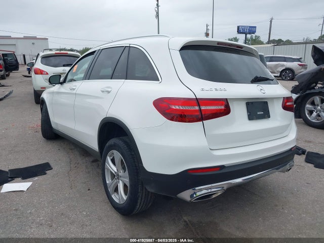 WDC0G4JB2JV024947 Mercedes-Benz GLC 300