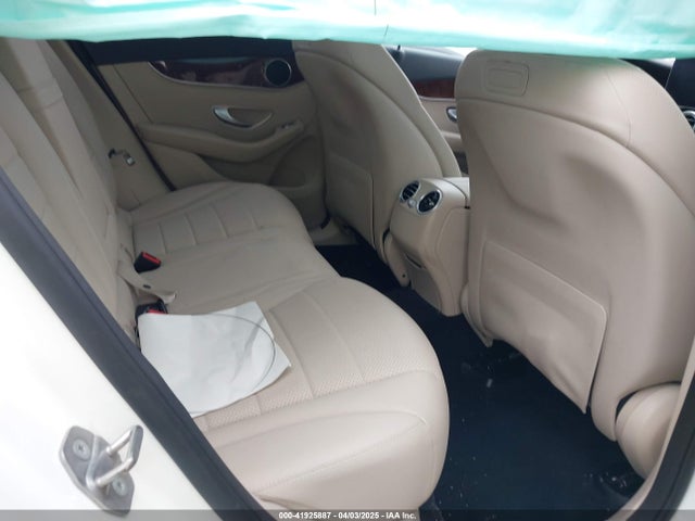 WDC0G4JB2JV024947 Mercedes-Benz GLC 300