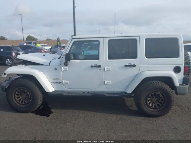 1C4BJWEG0FL769488 Jeep Wrangler Unlimited Sahara