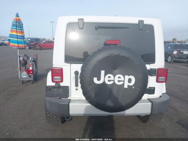 1C4BJWEG0FL769488 Jeep Wrangler Unlimited Sahara
