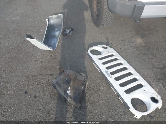 1C4BJWEG0FL769488 Jeep Wrangler Unlimited Sahara