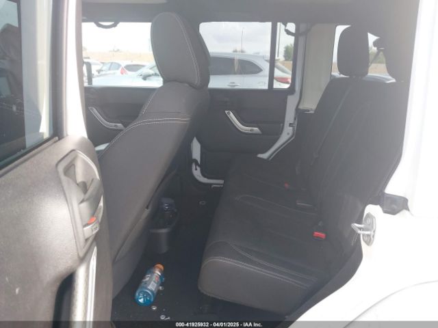 1C4BJWEG0FL769488 Jeep Wrangler Unlimited Sahara