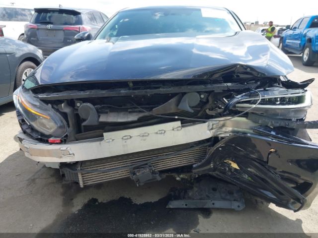1HGCV1F32KA029715 Honda Accord Sport