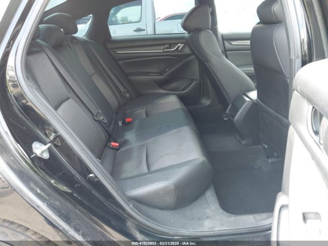 1HGCV1F32KA029715 Honda Accord Sport