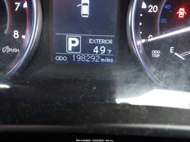 5TDZARFH8ES008504 Toyota Highlander Le