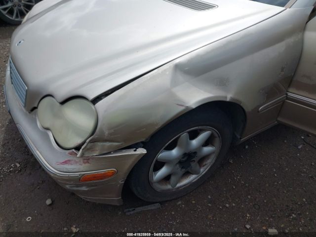 2003 MERCEDES-BENZ C 240 WDBRF61J43A446598 Photo 5