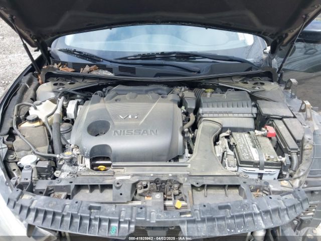 1N4AA6AP9GC901429 Nissan Maxima 3.5 S