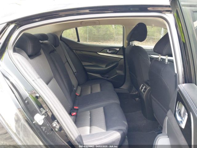 1N4AA6AP9GC901429 Nissan Maxima 3.5 S