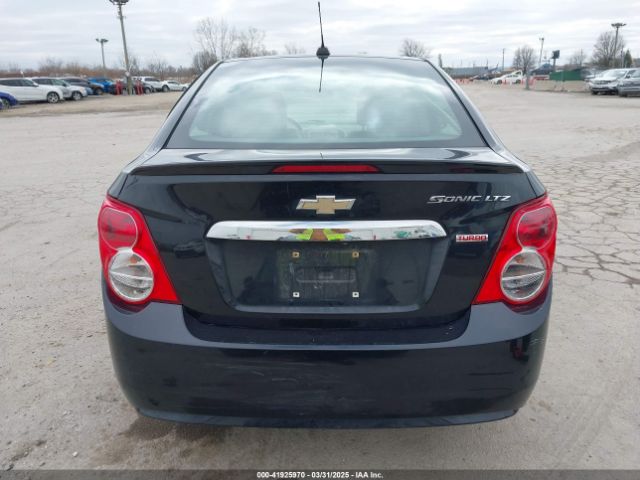 1G1JE5SB8F4143693 Chevrolet Sonic Ltz Auto