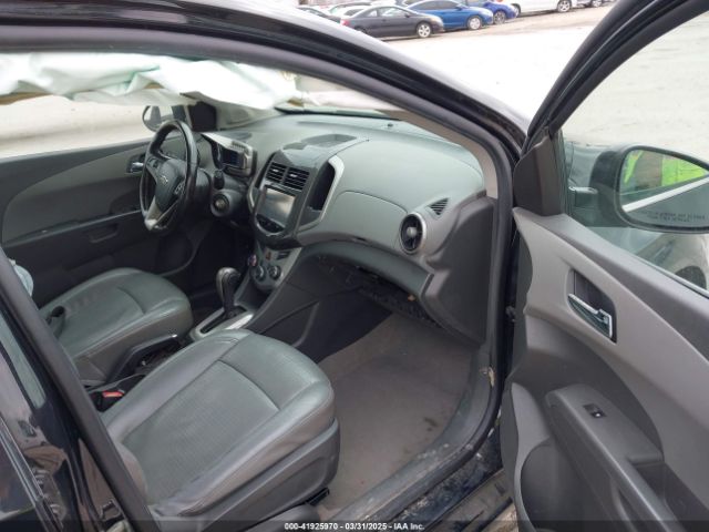 1G1JE5SB8F4143693 Chevrolet Sonic Ltz Auto