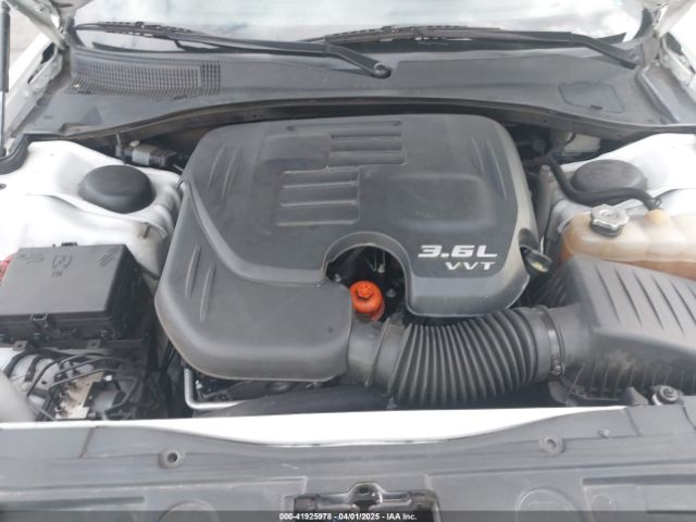 2C3CCABG4MH525637 Chrysler 2021