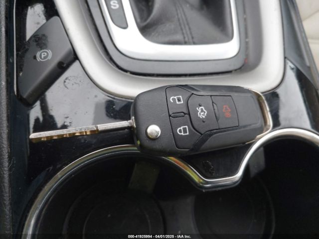 3FA6P0H79ER213582 Ford FUSION SE