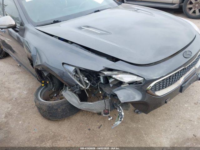 KNAE15LA8M6098263 KIA Stinger Gt-line
