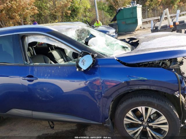 5N1AT3BA6MC768925 Nissan Rogue Sv Fwd