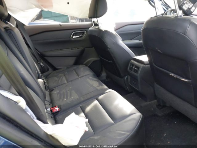 5N1AT3BA6MC768925 Nissan Rogue Sv Fwd