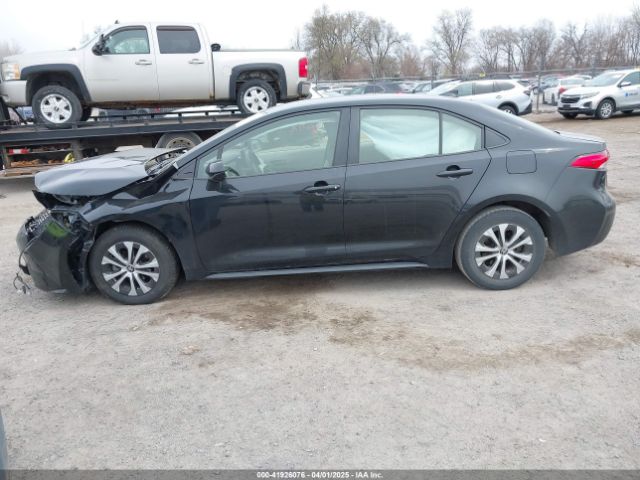 JTDEAMDE3NJ055155 Toyota Corolla Hybrid Le