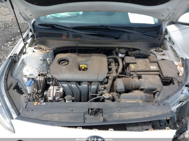 3KPF24AD5ME335331 KIA Forte Lxs