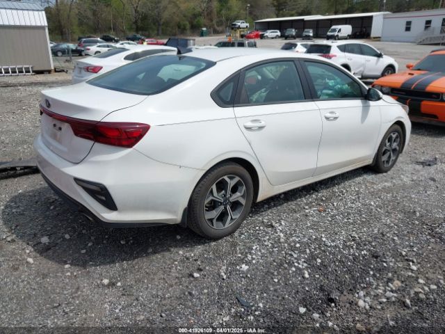 3KPF24AD5ME335331 KIA Forte Lxs