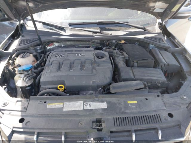 1VWBV7A30FC070551 Volkswagen Passat 2.0l Tdi Se