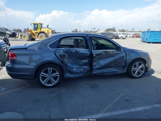 1VWBV7A30FC070551 Volkswagen Passat 2.0l Tdi Se
