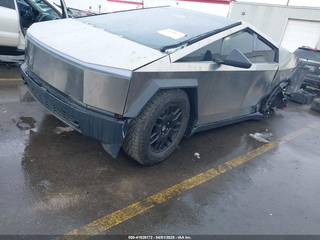 2024 TESLA CYBERTRUCK 7G2CEHEE5RA019900 Photo 1