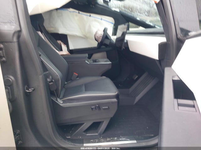 2024 TESLA CYBERTRUCK 7G2CEHEE5RA019900 Photo 4