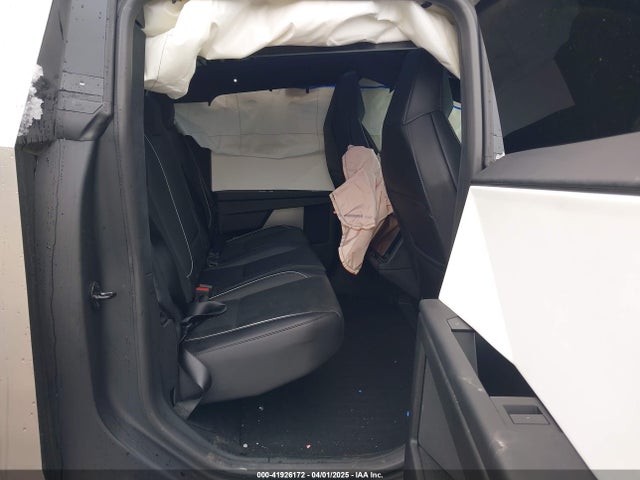 2024 TESLA CYBERTRUCK 7G2CEHEE5RA019900 Photo 7
