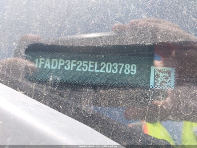 1FADP3F25EL203789 Ford FOCUS SE