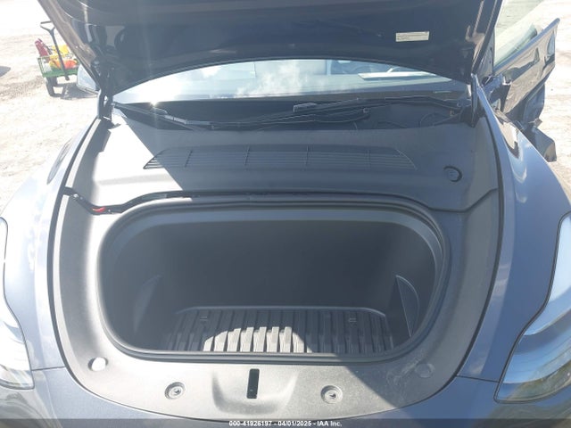 2025 TESLA MODEL Y 7SAYGDEE3SA361298 Photo 9