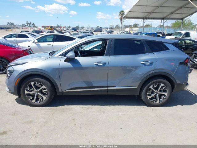5XYK33DF6SG235595 KIA Sportage Ex