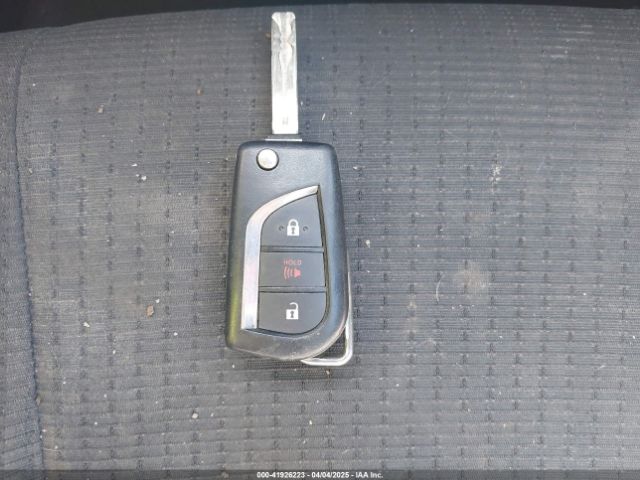 NMTKHMBX9JR023325 Toyota C-HR XLE
