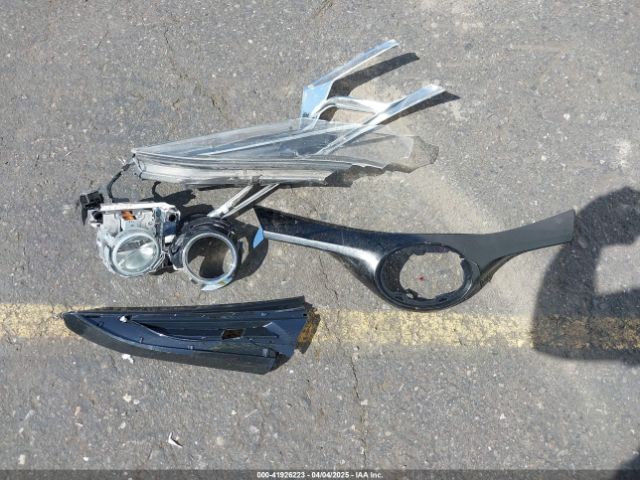 NMTKHMBX9JR023325 Toyota C-HR XLE