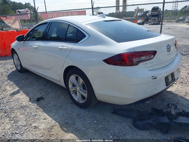 Buick Regal Sportback Preferred 2018 W04GL6SX2J1109620 Image 3