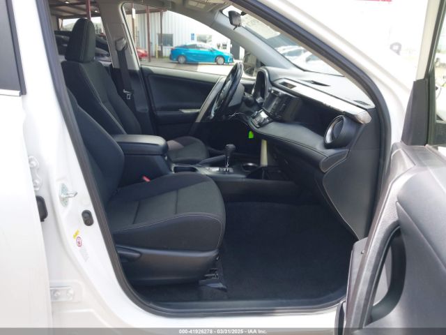 JTMWFREV2HD097773 Toyota Rav4 Xle