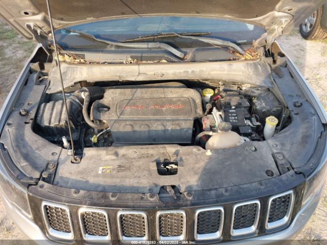 3C4NJCBB0JT165554 Jeep Compass Latitude Fwd