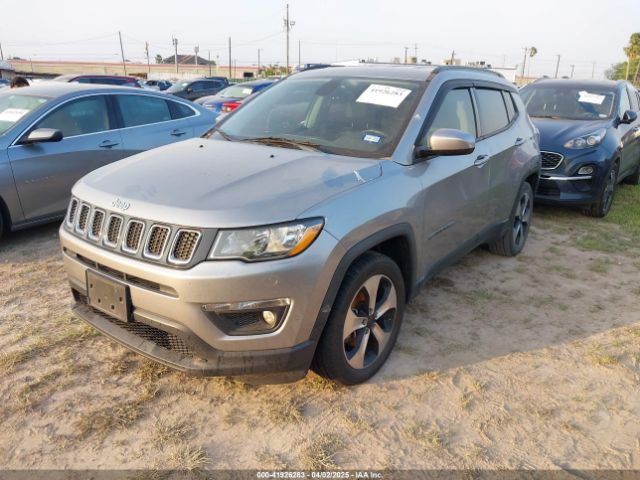 3C4NJCBB0JT165554 Jeep Compass Latitude Fwd
