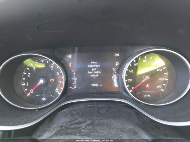 3C4NJCBB0JT165554 Jeep Compass Latitude Fwd