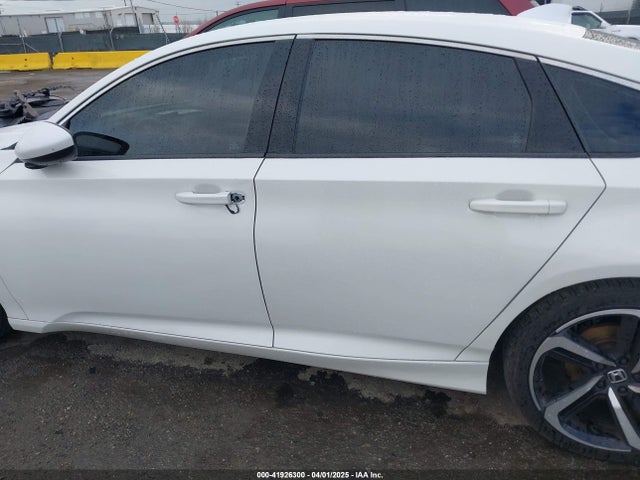 1HGCV1F34JA010792 Honda Accord Sport